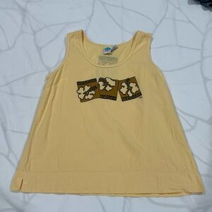 Vue Hawaii Women’s Hibiscus Tank Top— Medium